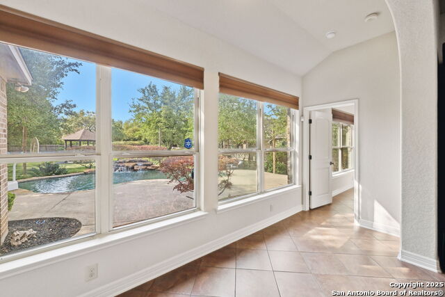 Image 17 of 39 For 1810 Roaring Fork