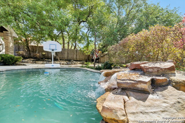 Image 33 of 39 For 1810 Roaring Fork