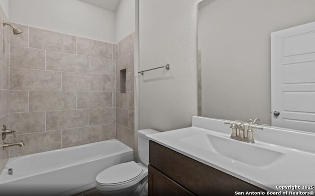 Image 7 of 26 For 139 Red Deer Place