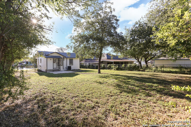 Image 15 of 15 For 143 Loma Park Dr