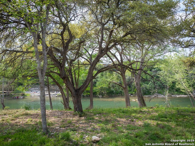 Listing photo id 36 for 232 Riverfront