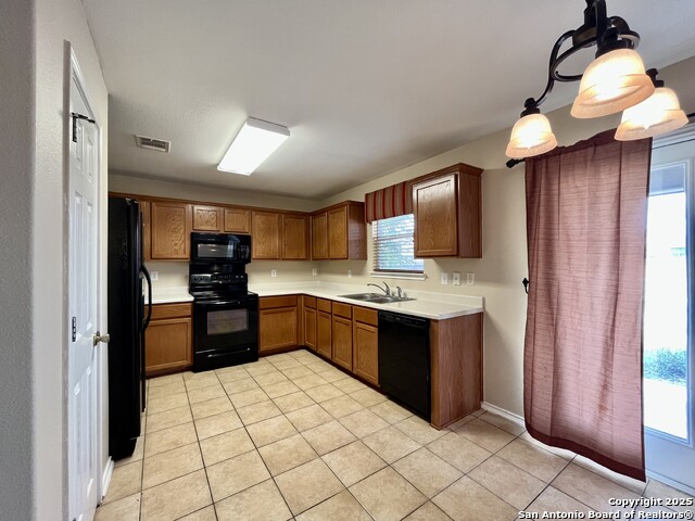 Listing photo id 10 for 6819 Cutting Creek