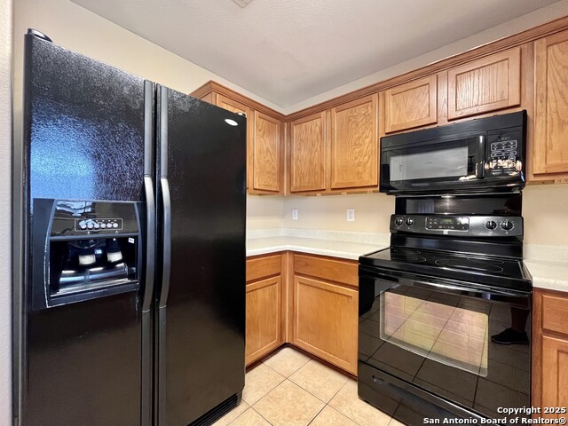 Listing photo id 11 for 6819 Cutting Creek