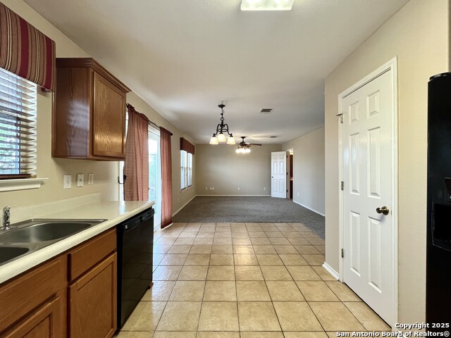 Listing photo id 12 for 6819 Cutting Creek