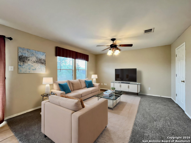 Listing photo id 1 for 6819 Cutting Creek