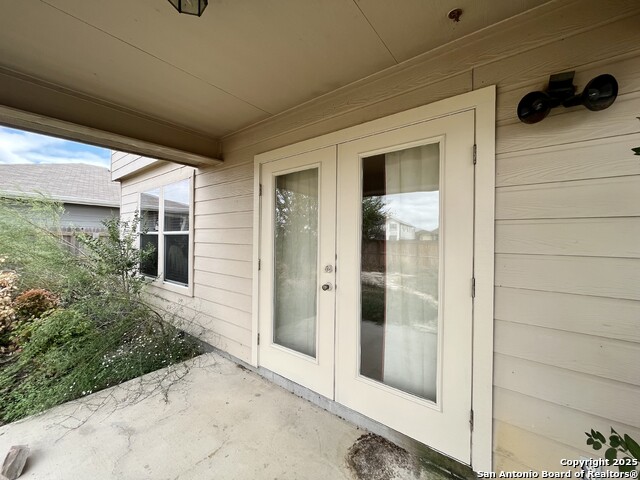 Listing photo id 30 for 6819 Cutting Creek