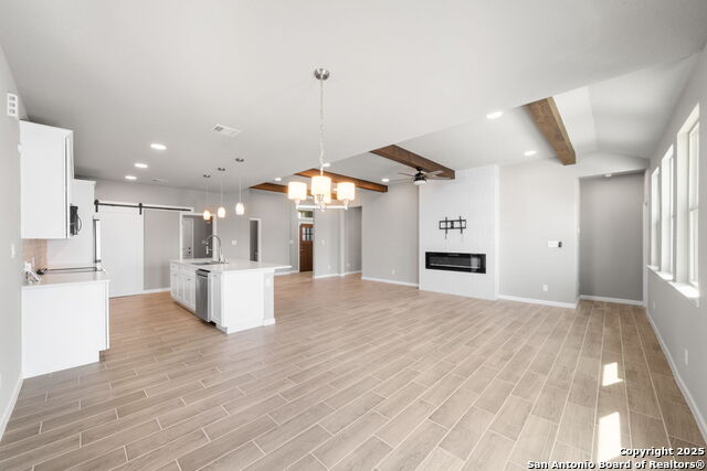 Image 14 of 27 For 9915 Alta Loma Cir