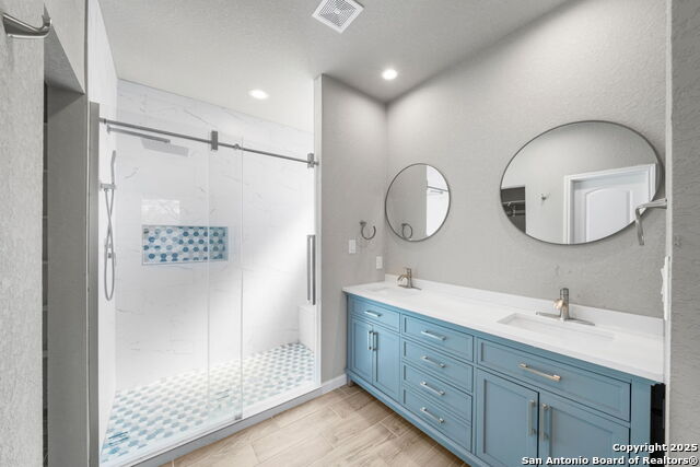 Image 17 of 27 For 9915 Alta Loma Cir
