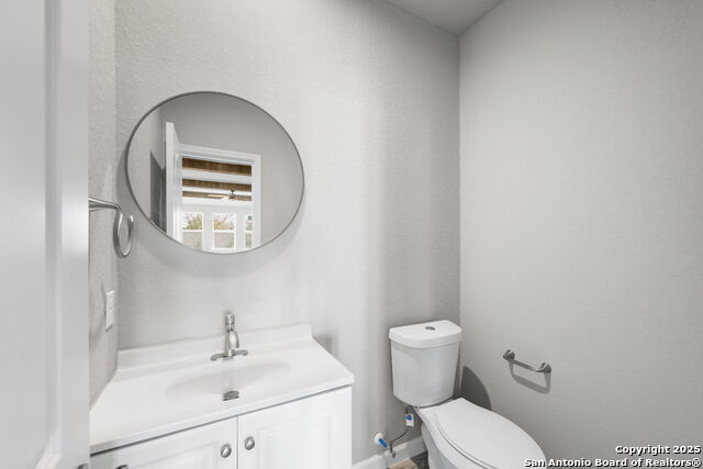 Image 22 of 27 For 9915 Alta Loma Cir
