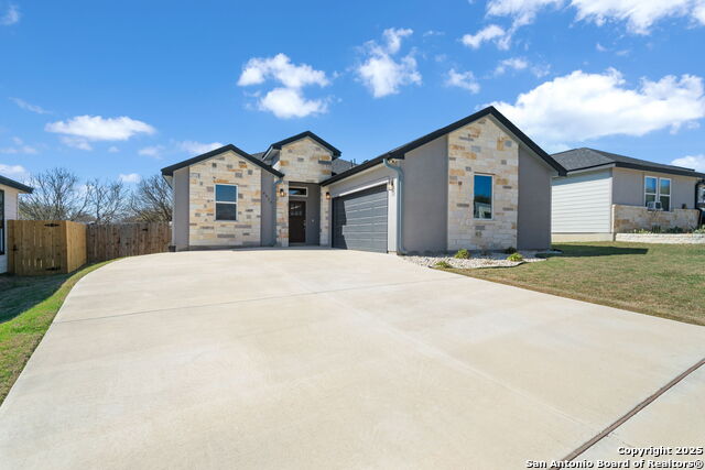 Image 3 of 27 For 9915 Alta Loma Cir