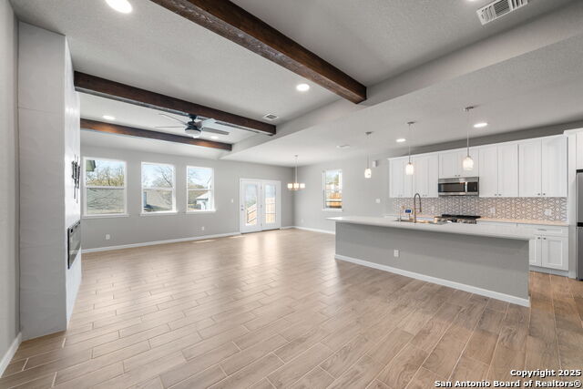 Image 7 of 27 For 9915 Alta Loma Cir