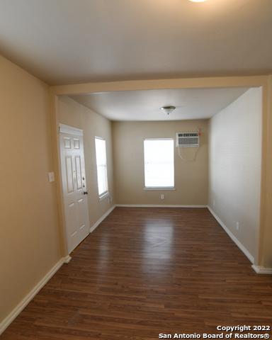 Image 3 of 12 For 322 Utah St  