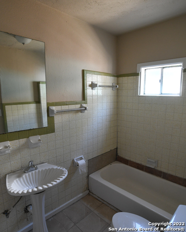 Image 6 of 12 For 322 Utah St  