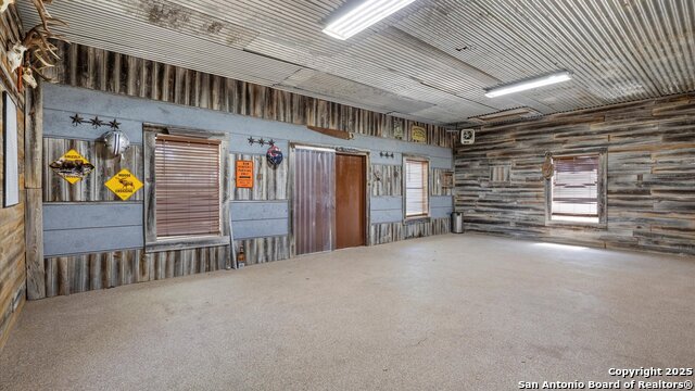 Image 24 of 33 For 1345 Fm 471  