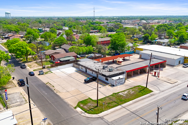 Image 13 of 30 For 734 Cantrell