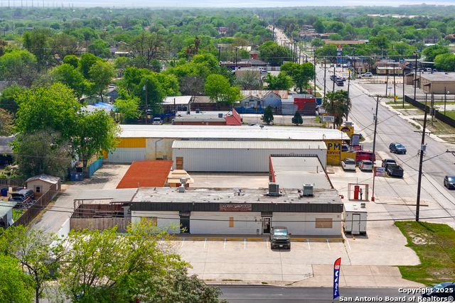 Image 15 of 30 For 734 Cantrell