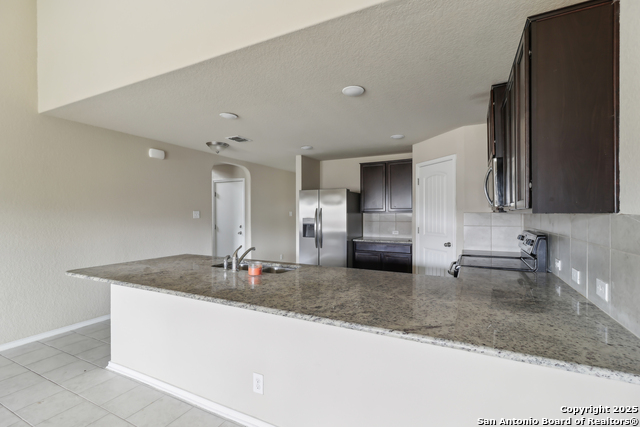 Image 17 of 44 For 8918 Addison Ridge