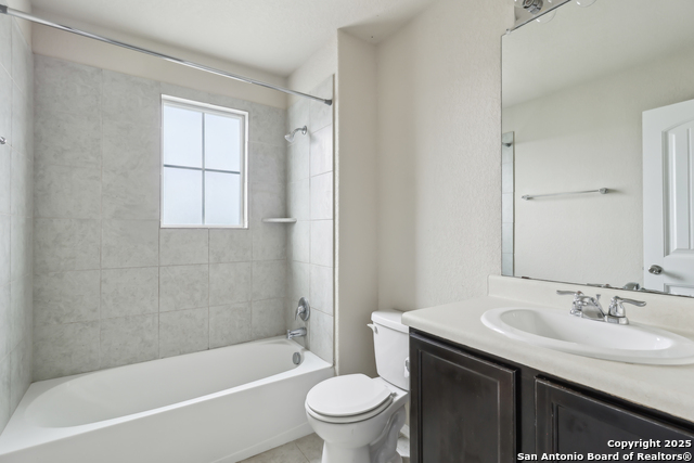 Image 32 of 44 For 8918 Addison Ridge