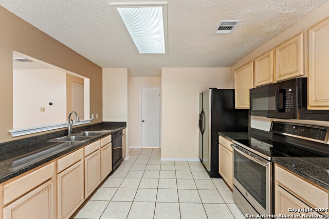 Image 10 of 40 For 2911 Quiet Plain Dr
