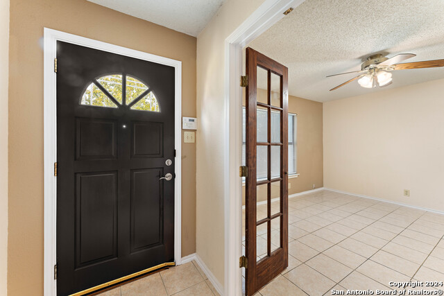 Image 2 of 40 For 2911 Quiet Plain Dr