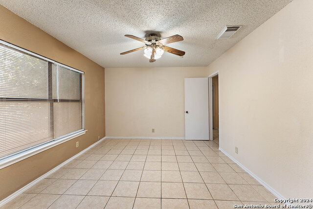 Image 3 of 40 For 2911 Quiet Plain Dr