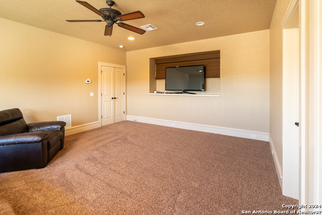 Image 15 of 40 For 220 River Ridge