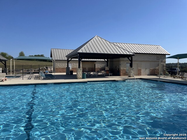 Image 33 of 40 For 220 River Ridge