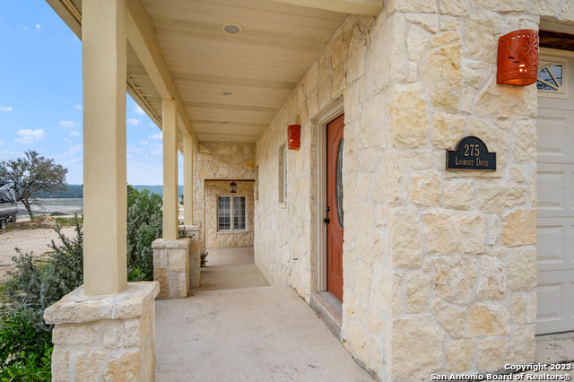 Image 12 of 43 For 275 Lookout Dr