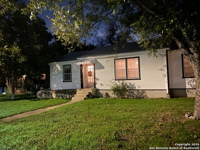 Listing photo id 4 for 2506 Mulberry Ave W