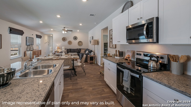 Image 12 of 32 For 3038 Lindenwood Way