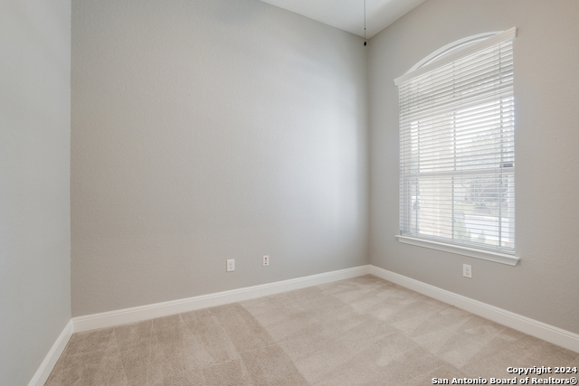 Image 11 of 29 For 12535 Quarter J