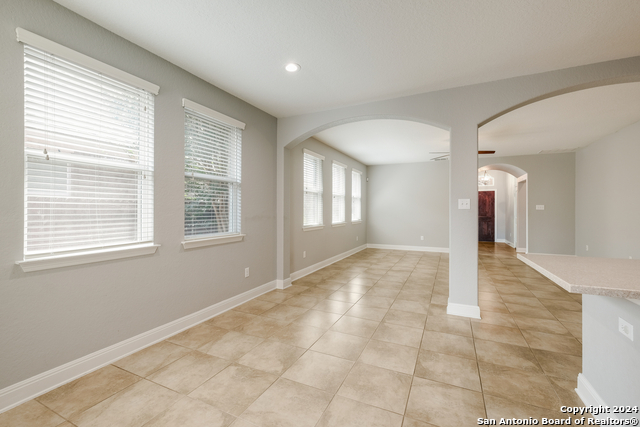 Image 6 of 29 For 12535 Quarter J