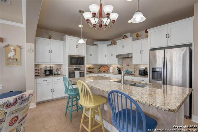 Listing photo id 8 for 162 La Concha