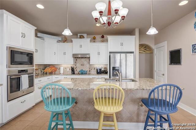 Listing photo id 9 for 162 La Concha