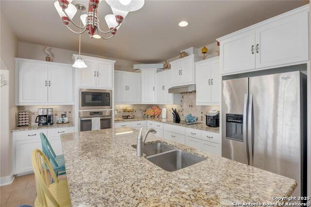 Listing photo id 11 for 162 La Concha