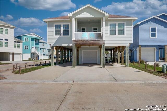 Listing photo id 0 for 162 La Concha