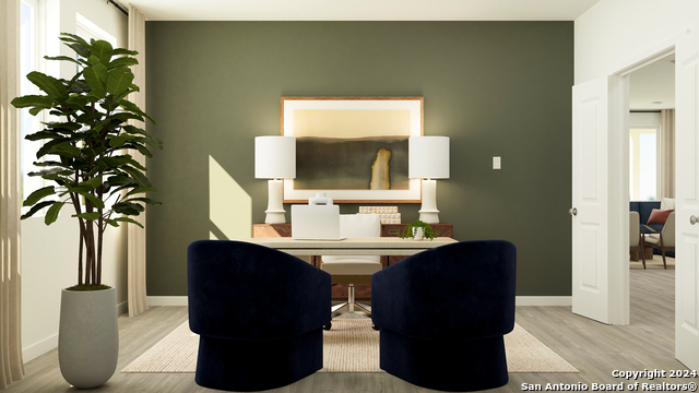 Listing photo id 4 for 9618 Spanish Oak