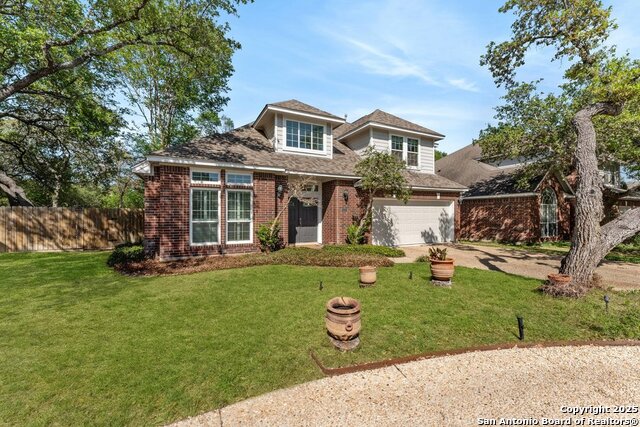 Image 3 of 65 For 2047 Thicket Trail Dr