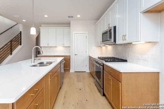 Image 13 of 40 For 558 Mcmonigal Pl