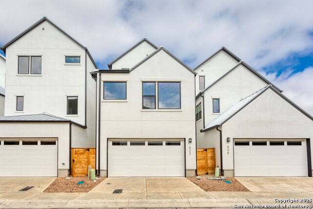 Image 35 of 40 For 558 Mcmonigal Pl