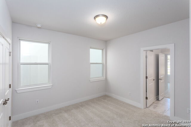 Image 9 of 40 For 558 Mcmonigal Pl
