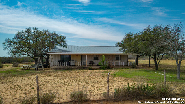 Listing photo id 29 for 5001 Fm 1407