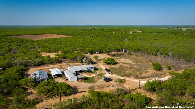 Listing photo id 2 for 5001 Fm 1407