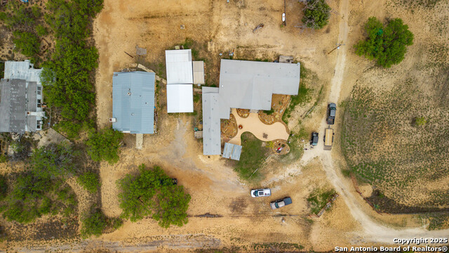 Listing photo id 6 for 5001 Fm 1407