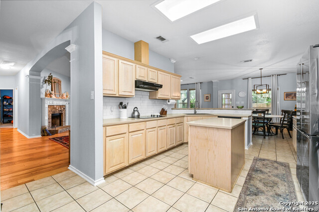 Image 11 of 29 For 16718 Stones Throw