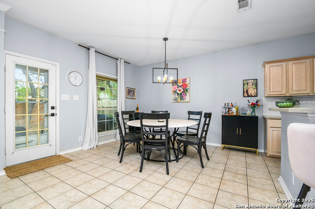 Image 15 of 29 For 16718 Stones Throw