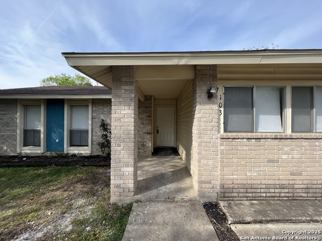 Image 2 of 31 For 103 Meadow Way