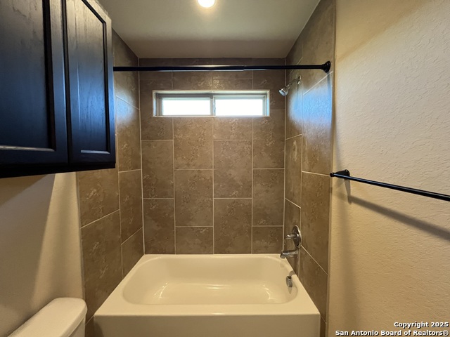 Image 19 of 29 For 6410 Marcel Way  102