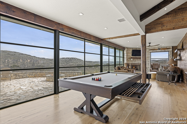 Image 14 of 62 For 256 Persimmon Point