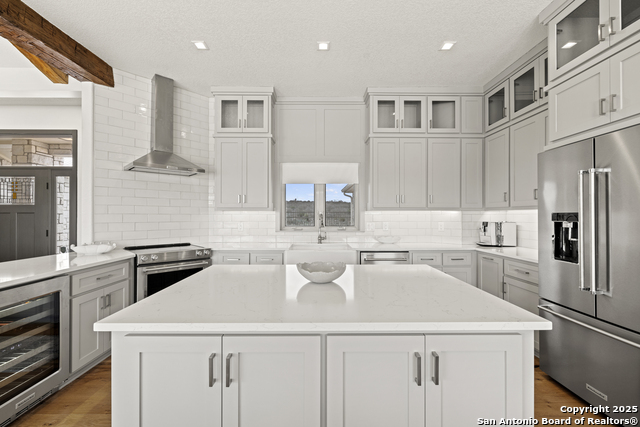 Image 17 of 62 For 256 Persimmon Point